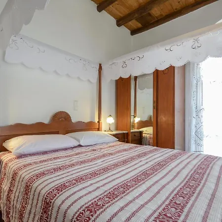 Naxos Filoxenia Apartahotel Galini (Naxos)